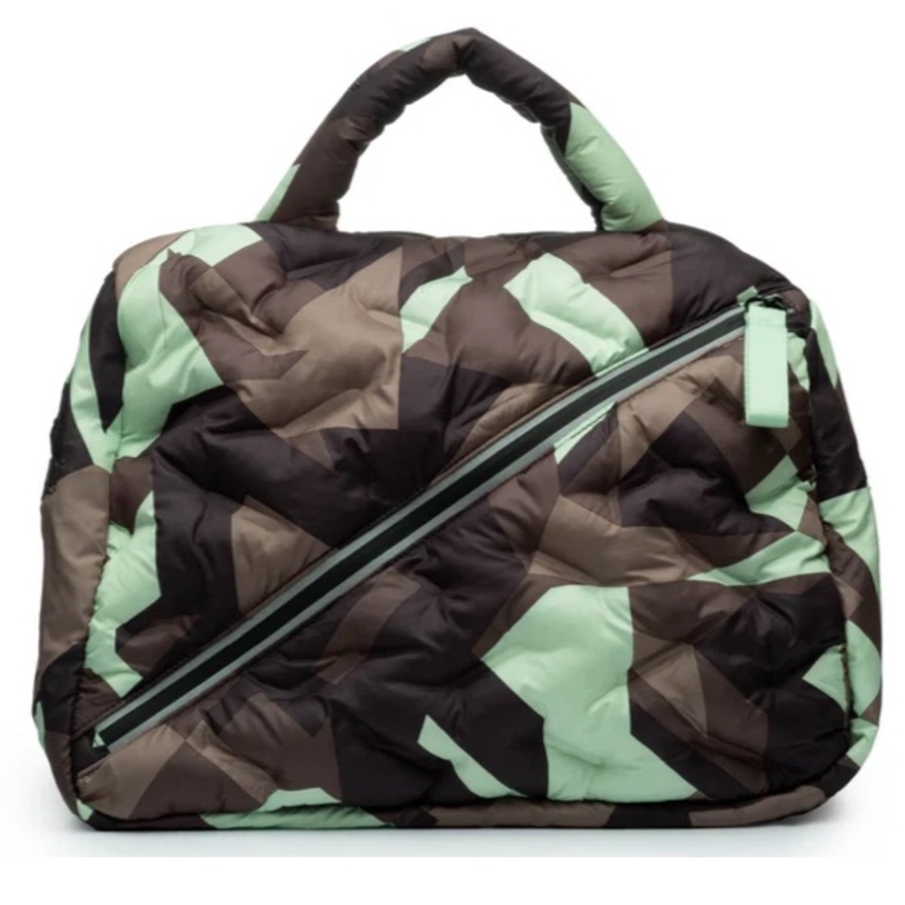 Go Dash Dot Duffle Bag